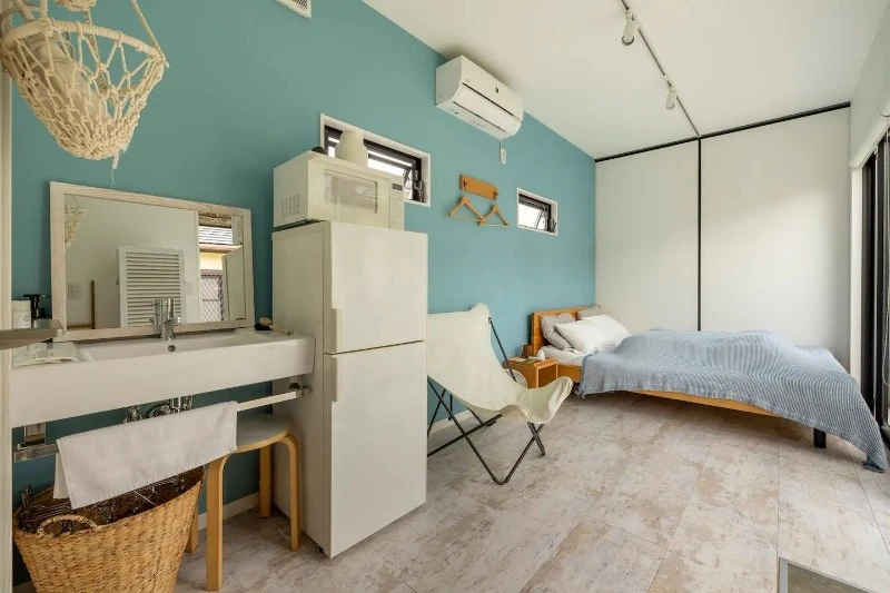 container housing container housing